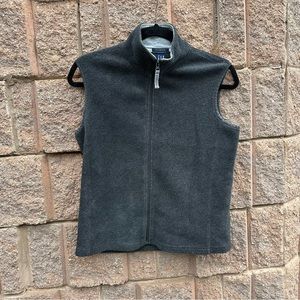 Gap vest
